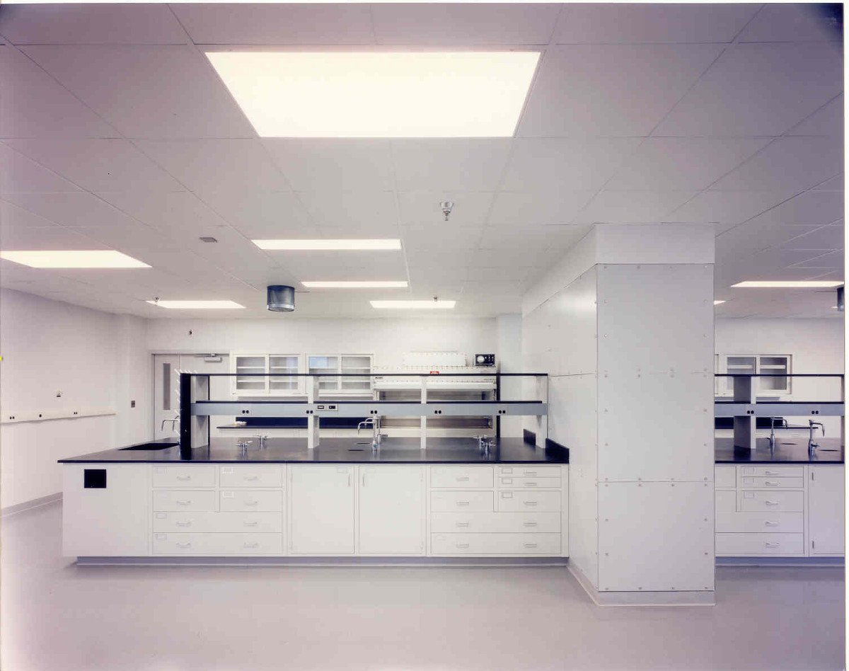 Biotechnical Center Lab Space Lab Space, Counters, Cabinets