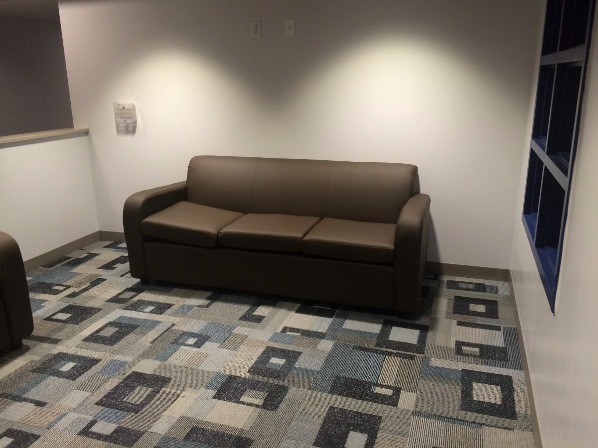 Small Lounge, Coush, Blue Carpet