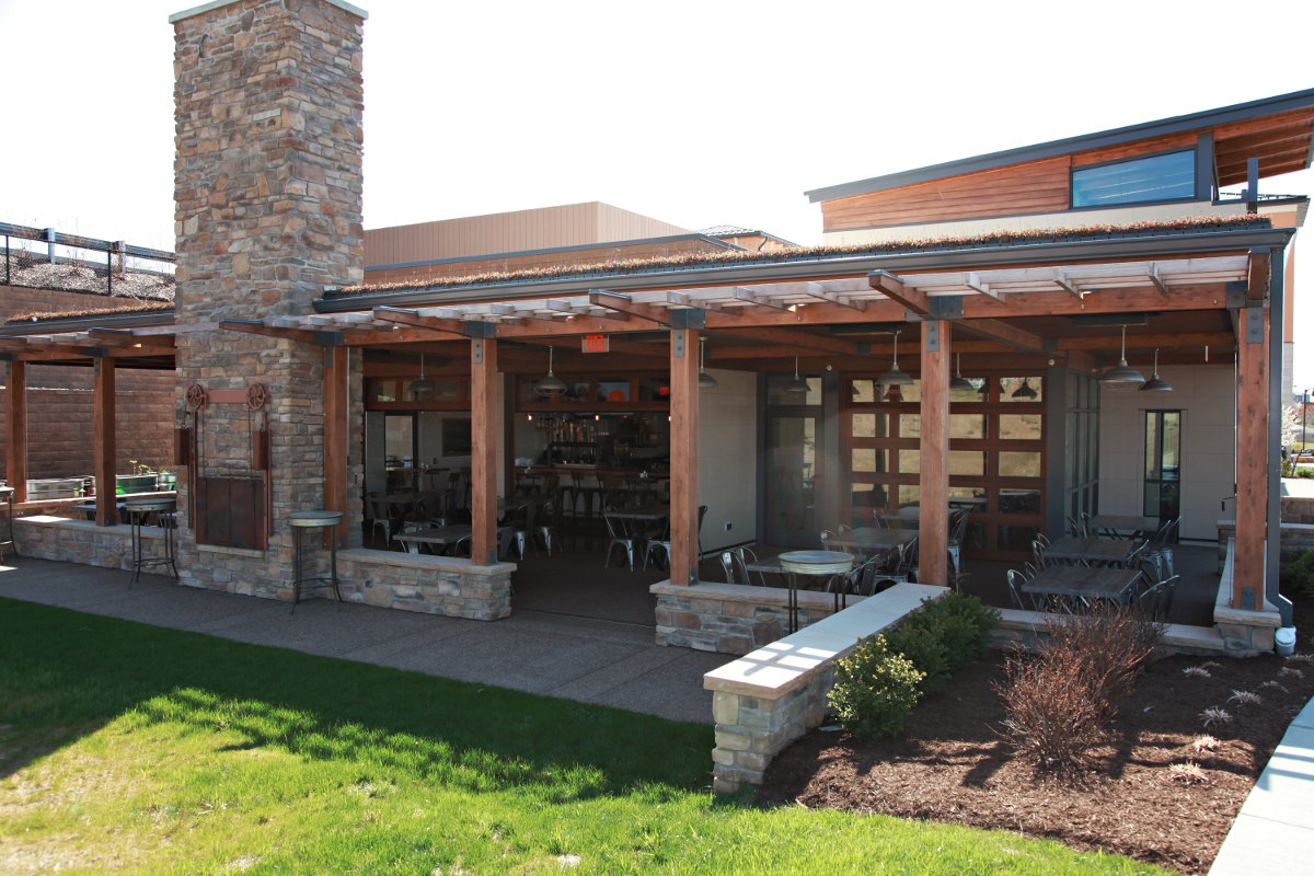 The Porch, Outdoor Dining