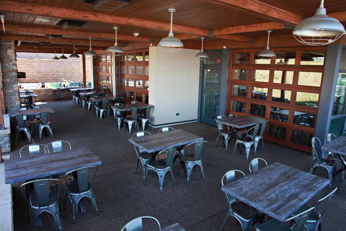 The Porch, Outdoor Dining
