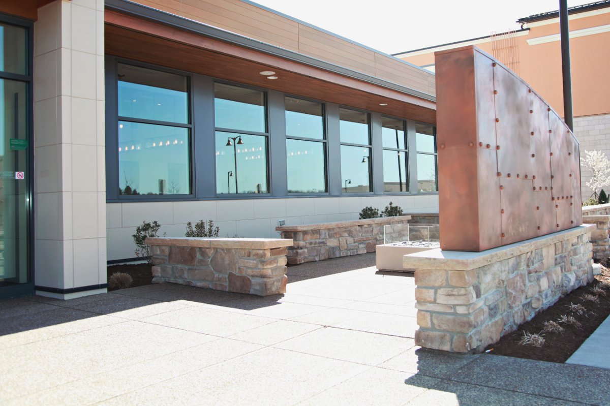 The Porch, Outside Waiting Area