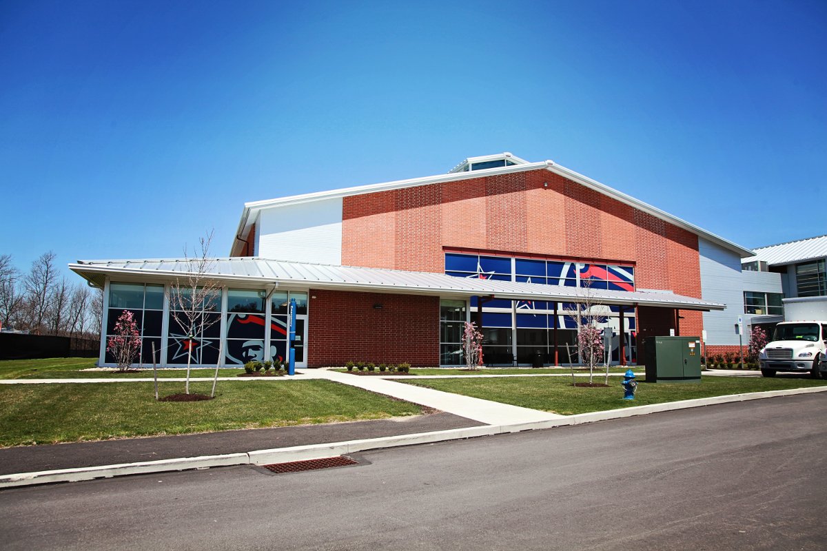 RMU Student Rec Center Front Basketball Court View
